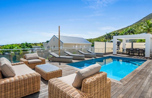 Orient Bay Villa | WoW 🤩 Renovated Villa Ocean View!