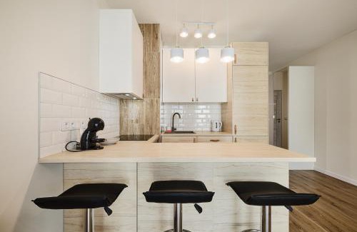 Lodz Apartment | Cozy Wodna Studio: Family-Friendly Comfort Awaits