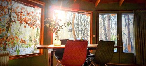 Groesbeek Cabin | Inviting Panorama Hut with Hot Tub & Guest Rated 9.1/10