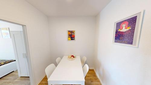 Markersdorf Apartment | Wohlfühlapartment für 5 Personen, Haltestelle der Linie 5 in unmittelbarer Nähe, WLAN