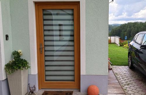 Rappottenstein Apartment | Pet-Friendly Wohlfühlwohnung with Oceanfront Views