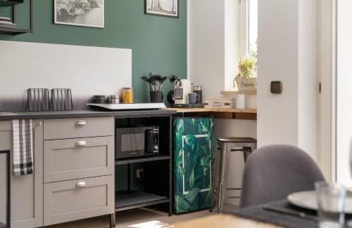 Singen Apartment | Comfortable Apartment with Parking & Fast WiFi Near Bodensee