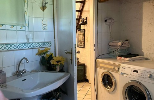 Berkoth Apartment | Family-Friendly Retreat in Eifel with Sauna & Pet Access