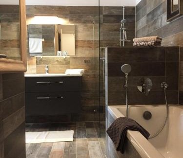 Plagwitz Apartment | Experience Comfort at Wohnen-am-Fluss - Pet Friendly Stay