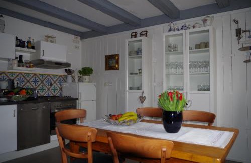 Maximin Apartment | Experience Comfort at Wohnen am Trierer Moselufer