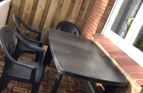 Center Apartment | Cozy Retreat at Wohnen am Wanderweg with Pet-Friendly Amenities