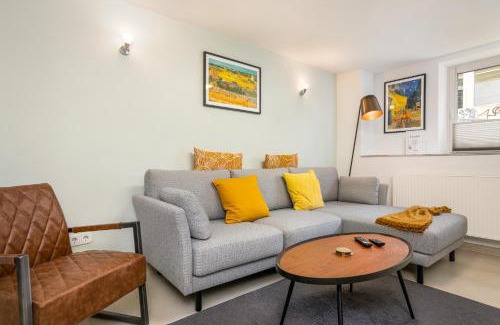Sued Apartment | Discover Wohnen am Weinberg: Central Location & Family-Friendly