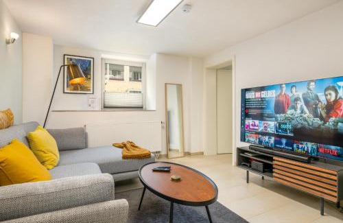 Sued Apartment | Discover Wohnen am Weinberg: Central Location & Family-Friendly