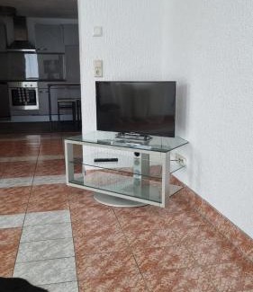 Schwoerstadt Apartment | Ideal Stay for Business Travelers and Weekend Visitors