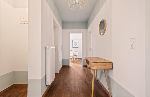 Meckenbeuren Apartment | Stay Near Ravensburger Spieleland with a Balcony Retreat