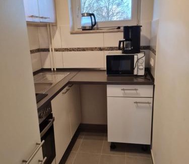 Heiligenstedten Apartment | Serene Wohnen im Grünen 2: Family-Friendly with Breakfast
