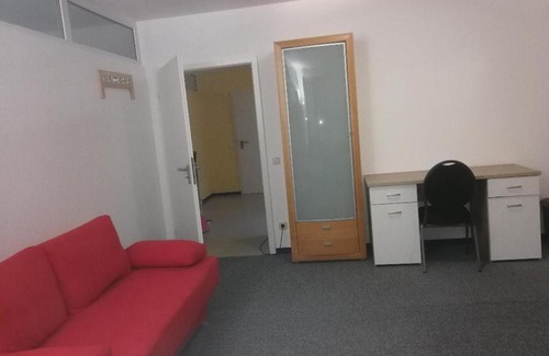 Gross-Umstadt Apartment | Family-Friendly Wohnen - Leben with Kitchen Access Awaits