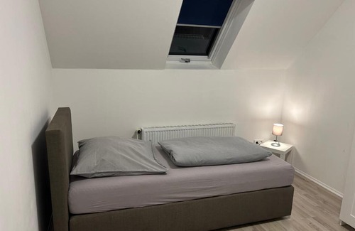Loehne Apartment | Experience Home-Like Comfort at Wohnen wie zu Hause