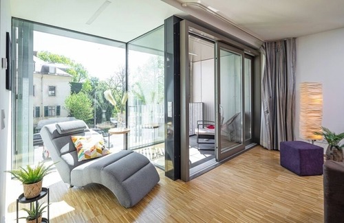 Loschwitz Apartment | Experience Iconic Dresden Living with Ocean Views & Family Comfort