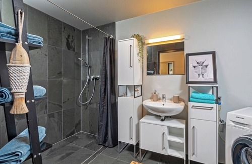 Loschwitz Apartment | Experience Iconic Dresden Living with Ocean Views & Family Comfort