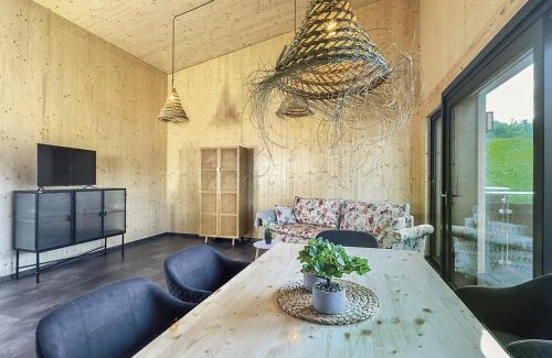Sondern Apartment | Top-Rated Wohntraum Boardinghouse: Family-Friendly Escape