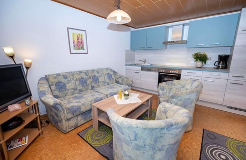 Obermaiselstein Bed & Breakfast | Cozy Wohnung 03 at Gästehaus Caser with Kitchen & Breakfast