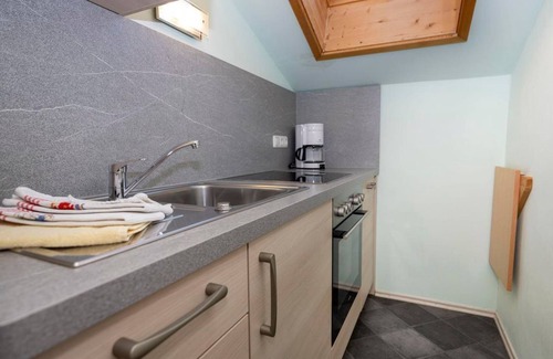 Ettensberg Bed & Breakfast | Cozy Wohnung 04 at Gästehaus Caser with Family-Friendly Amenities