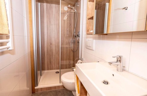 Ettensberg Bed & Breakfast | Cozy Wohnung 04 at Gästehaus Caser with Family-Friendly Amenities