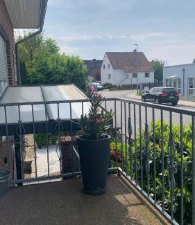 Region Hannover District Apartment | Cozy Wohnung 3 with Spa, Breakfast & Pet-Friendly Perks