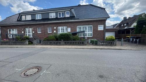 Region Hannover District Apartment | Cozy Wohnung 3 with Spa, Breakfast & Pet-Friendly Perks