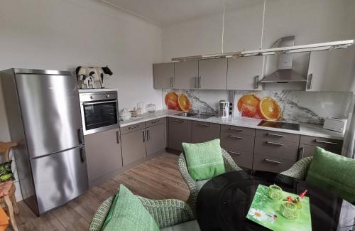 Verberg Apartment | Discover Wohnung am Stadtwald: Child-Friendly Retreat
