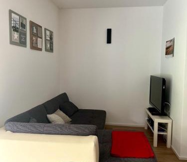Geismar Apartment | Forest Retreat: Family & Pet-Friendly Accommodations