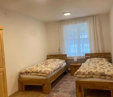 Huettau Apartment | Comfortable Wohnung: Highly Rated & Child-Friendly Stay