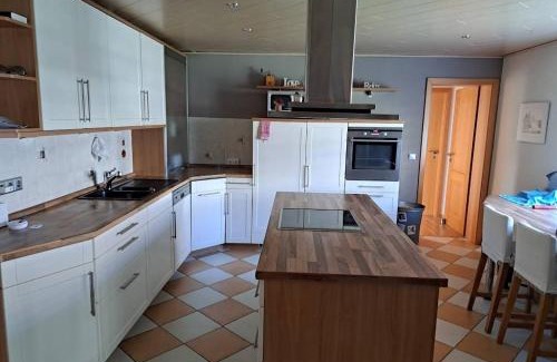 Willingen Apartment | Cozy Wohnung Heu Wäller: Family-Friendly in Westerwald