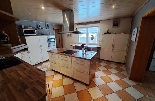 Willingen Apartment | Cozy Wohnung Heu Wäller: Family-Friendly in Westerwald