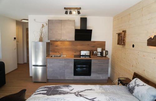 Flintsbach A. Inn Apartment | Wohnung Heuberg im Inntal mit Hot Tube - zentral & ruhig