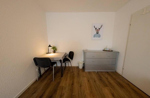 Neu-Anspach Apartment | Comfortable Wohnung Hirschhöhe: Family-Friendly Retreat