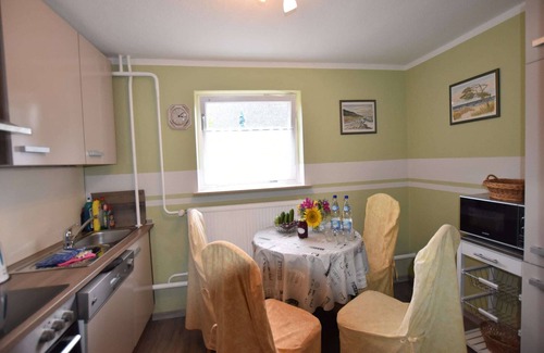 Alt Bukow Apartment | Cozy Apartment in Alt Bukow with Garden & Pet-Friendly Amenities