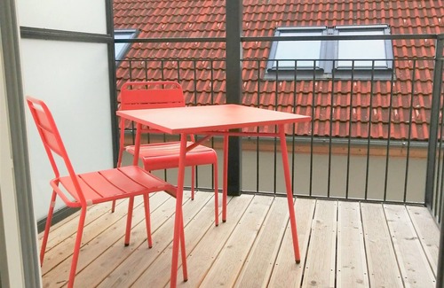 Funfhaus Apartment | Convenient Stay Near Schönbrunn - Family-Friendly Amenities