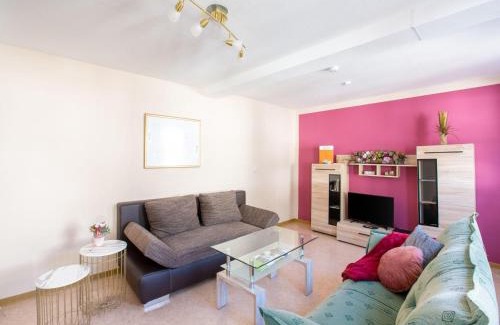 Battenberg Apartment | Guest Rated 10/10: Heritage Apartment in Battenberg