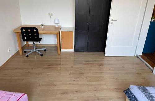 Nordstadt Apartment | Budget-Friendly Stay at Wohnung In Celler Str