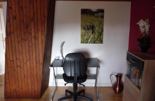 Hohenhameln Apartment | Cozy Stay at Wohnung in der "Alten Post" Awaits You