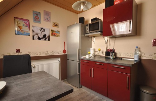 Frankenberg Apartment | Cozy Apartment in Frankenberg with Pool and Breakfast