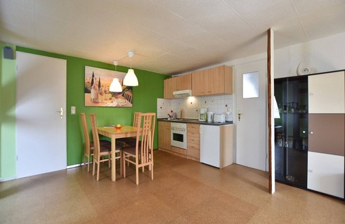 Gross Stroemkendorf Apartment | Oceanfront Apartment Near Insel Poel with Breakfast