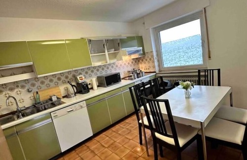 Ibbenbueren Apartment | Spacious Ibbenbüren Apartment with 8 Queensize Beds