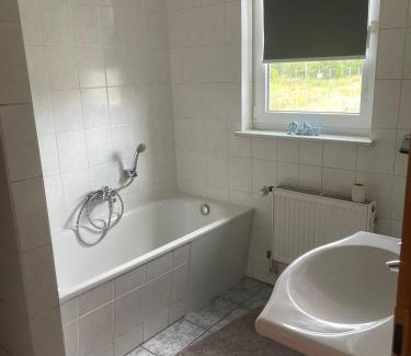 Moser Apartment | Cozy Möser Apartment with Grill and Family Amenities