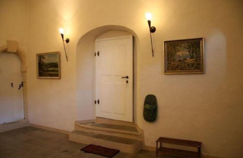 Maxen Apartment | Cozy Retreat in Maxen with Garden, Terrace & BBQ