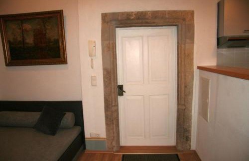 Maxen Apartment | Cozy Retreat in Maxen with Garden, Terrace & BBQ