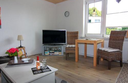 Neubukow Apartment | Inviting Ferienwohnung Am Hellbach in Neubukow