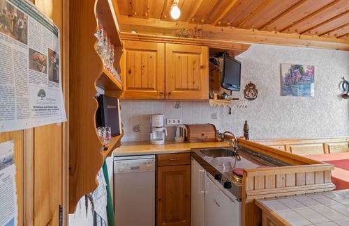 Sonnen Apartment | Forest Retreat in Sonnen Bayern with Pool & Pet-Friendly