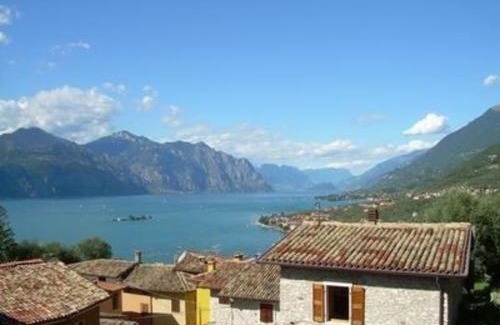 Castelletto Apartment | Cozy Wohnung Laura with Lake Views and Garden Oasis