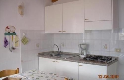 Castelletto Apartment | Cozy Wohnung Laura with Lake Views and Garden Oasis