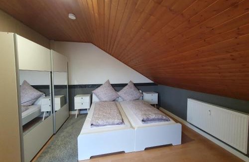 Tauberbischofsheim Apartment | Scenic Wohnung mit Ausblick - Family & Pet Friendly Stay