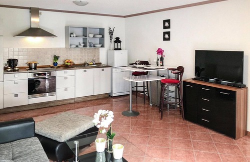Sommersdorf Apartment | Relaxing Appartements with Terrace at Kummerower See
