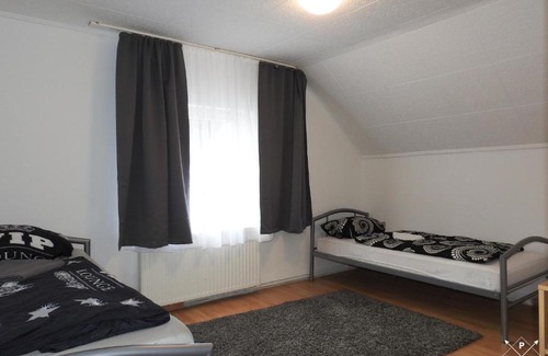 Hemelingen Apartment | Convenient Accommodation Near Daimler - Perfect for Travelers